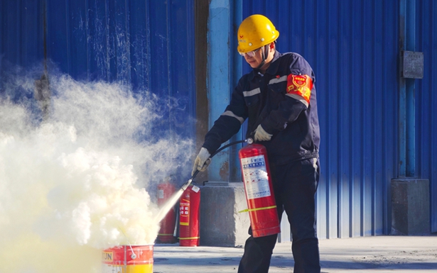 以練促防！內蒙古宜化開展消防技能比武活動